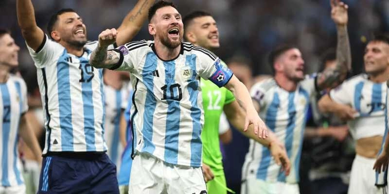 Bức tranh tổng thể khi Argentina mất trụ cột nơi hàng thủ